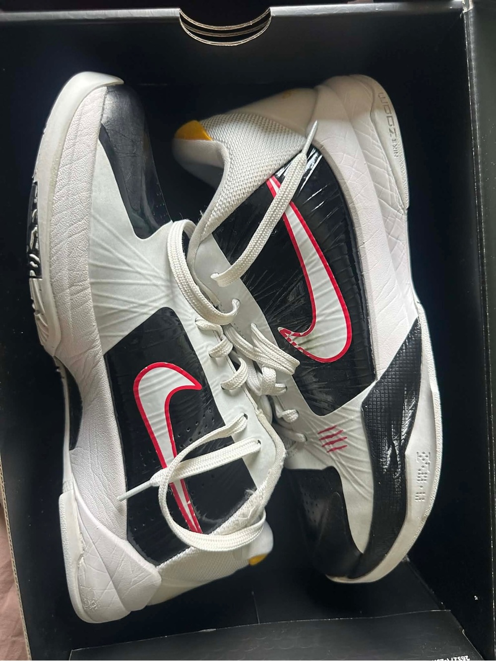 Kobe 5 Bruce Lee